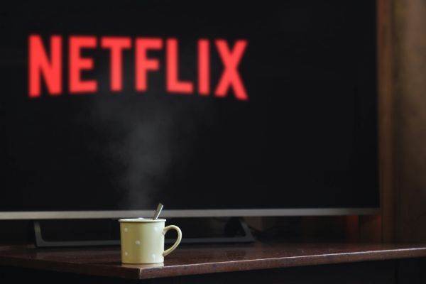 Acordul Netflix-Warner Bros. stârneşte reacţii la cel mai înalt nivel